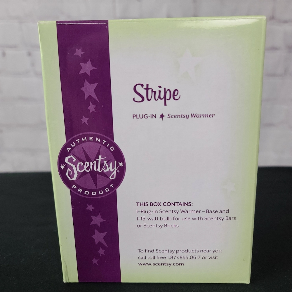 Scentsy PLUG-IN Scentsy Warmer. Stripe